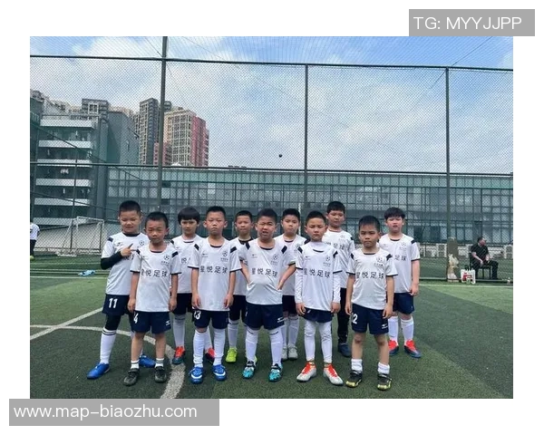 扎小辫子风潮席卷足坛 这些足球球星引领时尚潮流 扎小辫子风潮席卷足坛 这些足球球星引领时尚潮流